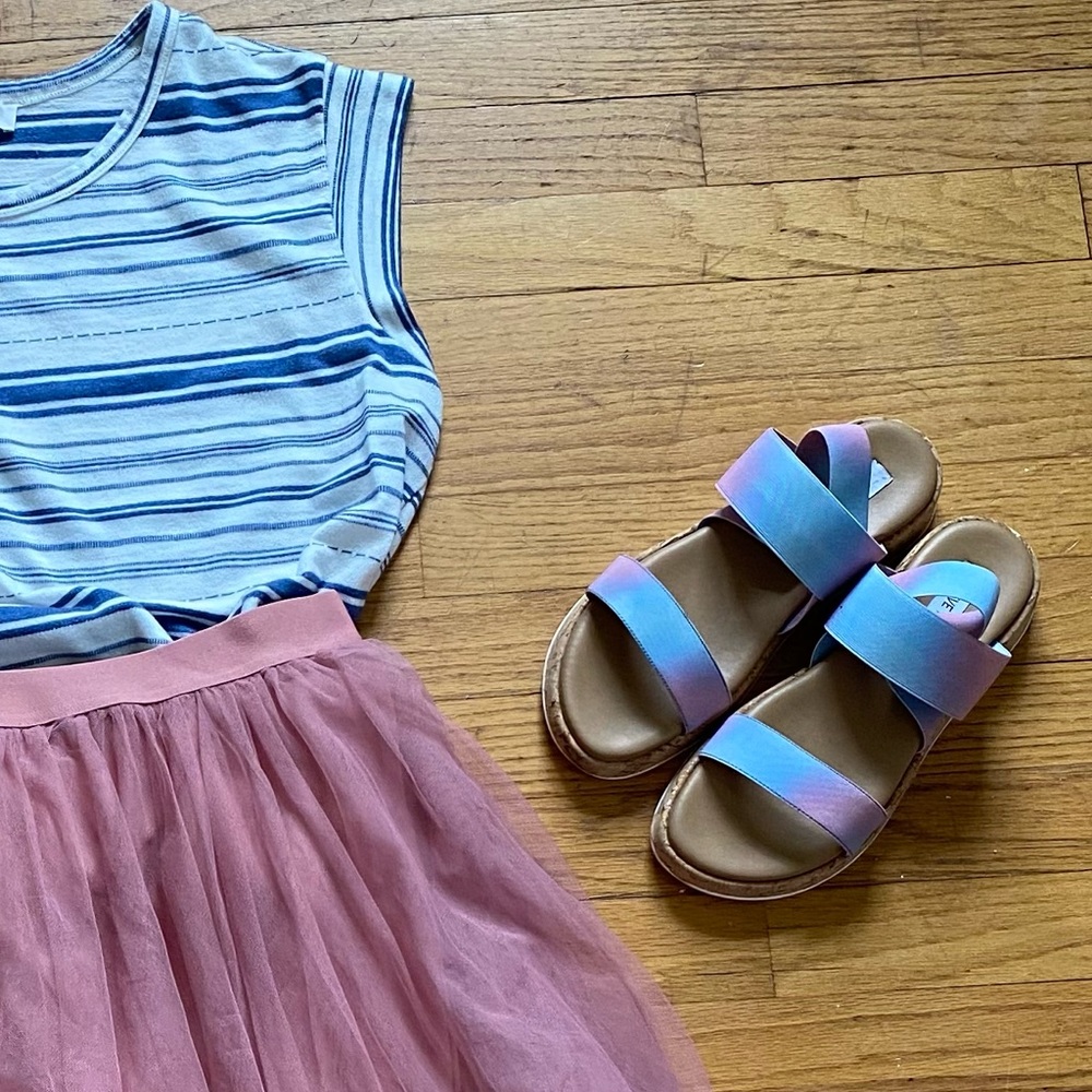 Steve Madden Gladi sandal blue/pink tie-dye